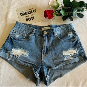 Forever 21 Denim Shorts Mid-Rise Distressed Denim Blue Shorts Size 28.